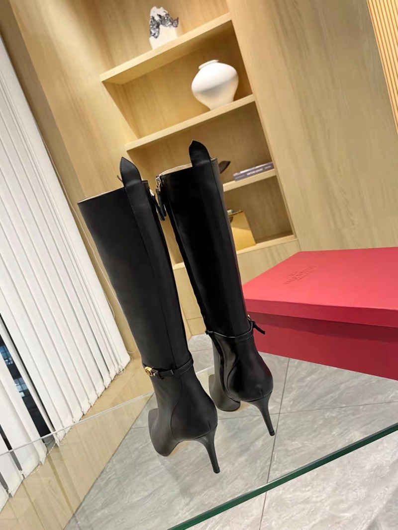 Va1e*ntin0 boots